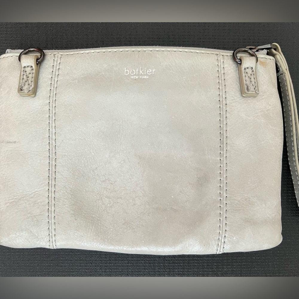 Botkier Logan Convertible Crossbody bag. Light Gray. - Picture 5 of 10